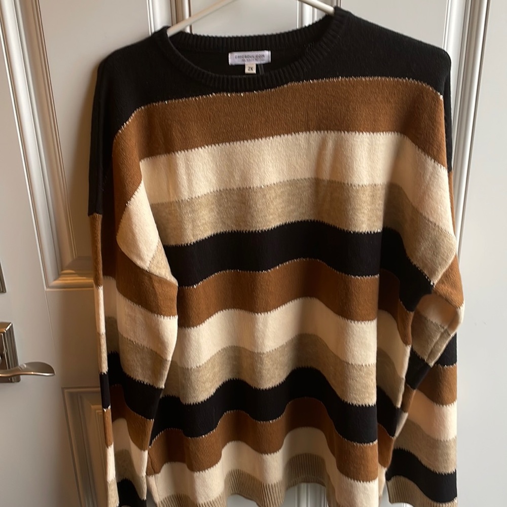 Chic Soul neutral stripper sweater
